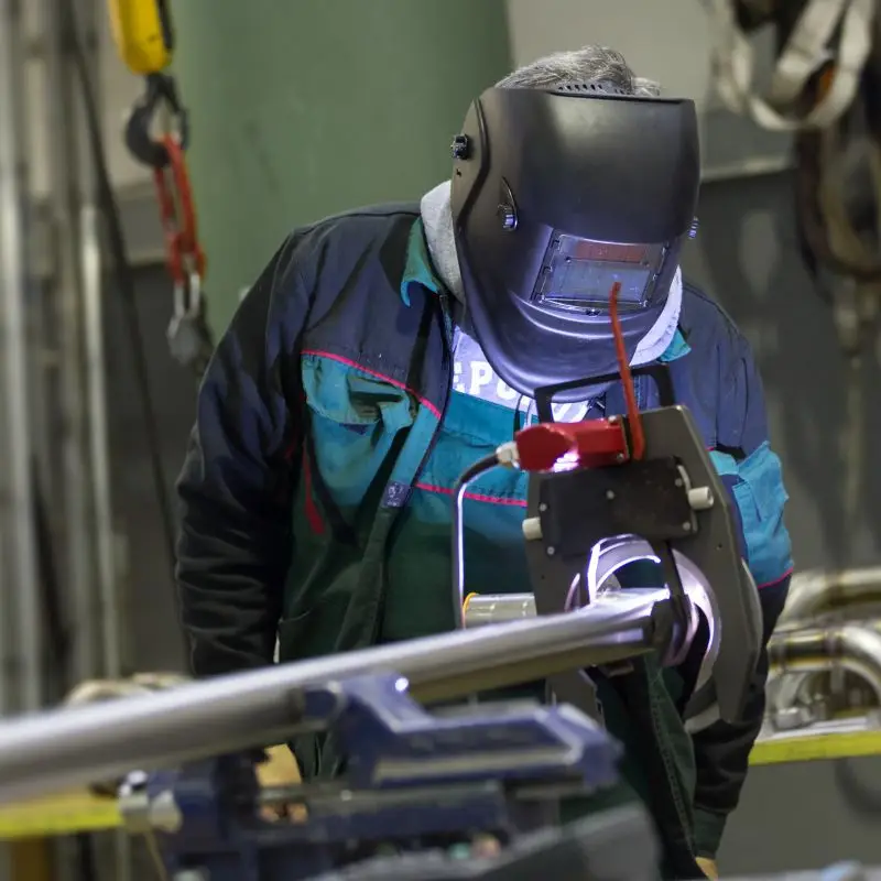 The Difference Between Open & Closed Orbital Weld Heads