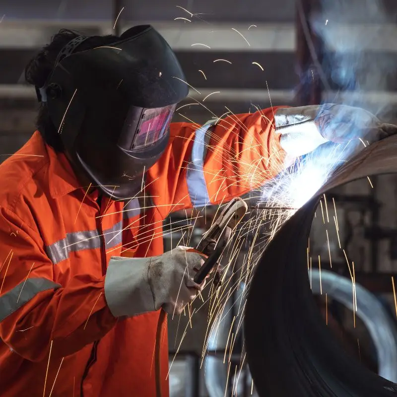What’s Better: Walking the Cup or Freehand Welding?
